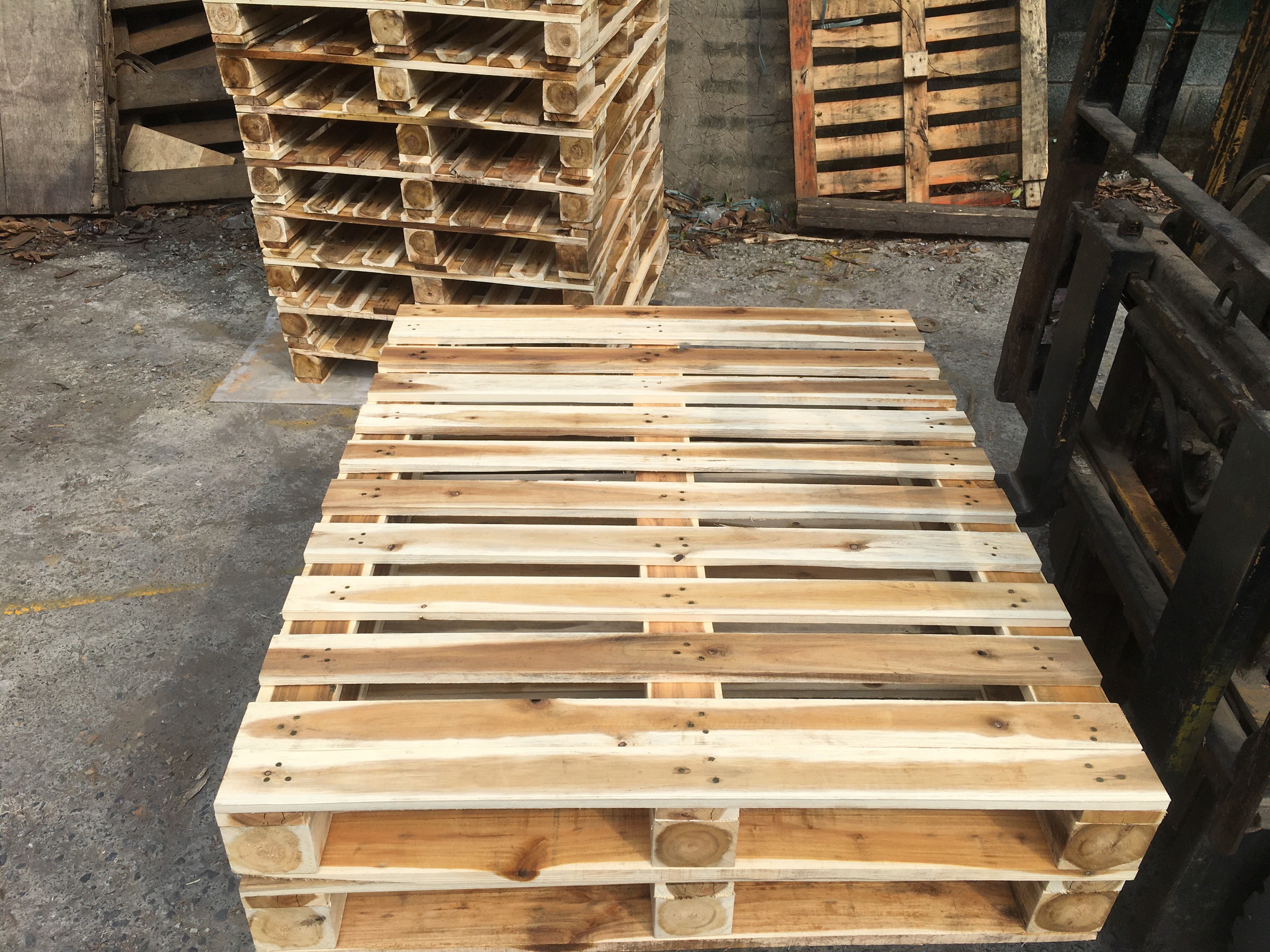 Mẫu 02 Pallet gỗ 1000mmx1200mmx140mm