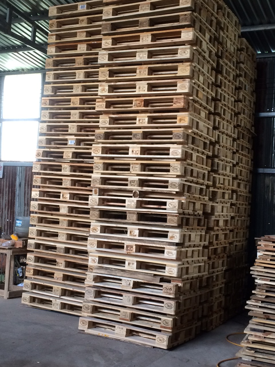 Pallet gỗ EURO 001