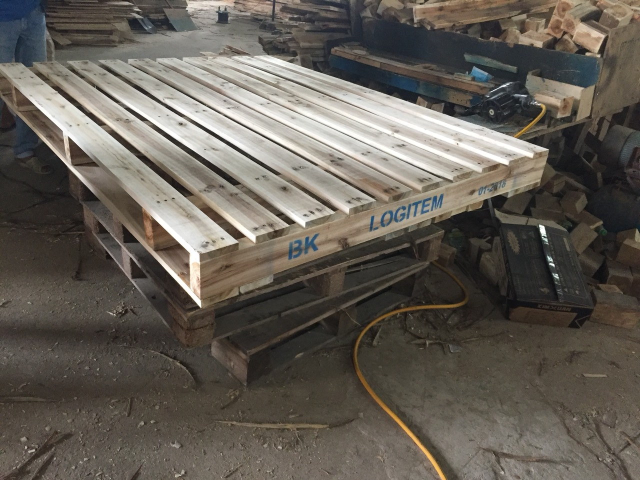 Pallet gỗ tràm 12