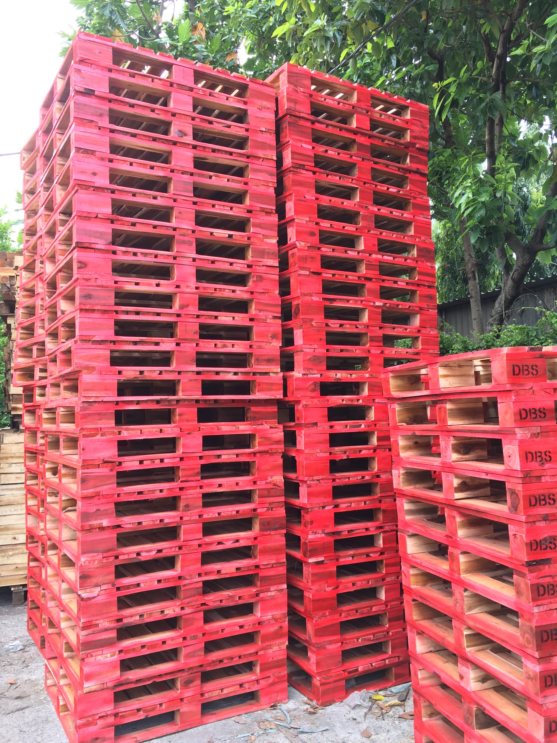 Mẫu 04 Pallet gỗ tràm lưu kho sơn theo yêu cầu 003